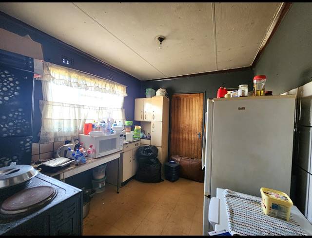 3 BEDROOM HOUSE SOLD IN LEEUHOF